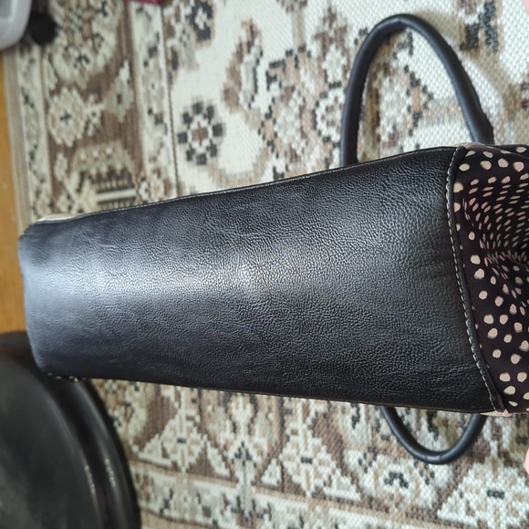 Betsey Johnson Leather Butterfly and Roses Purse Handbag - Picture 3 of 5